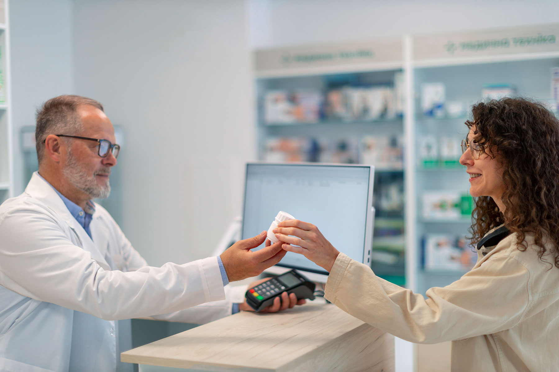 Jangan Buang Modal Apotekmu untuk Biaya Bulanan  Beralih ke POS APOTEK Seniman Koding Sekali Beli untuk Selamanya, software kasir apotek, aplikasi kasir apotek offline online, POS apotek sekali beli, software apotek tanpa bulanan, aplikasi apotek multi cabang, sistem kasir apotek murah, software apotek Seniman Koding, aplikasi manajemen apotek, POS APOTEK Seniman Koding, software apotek lifetime, Seniman Koding Blog